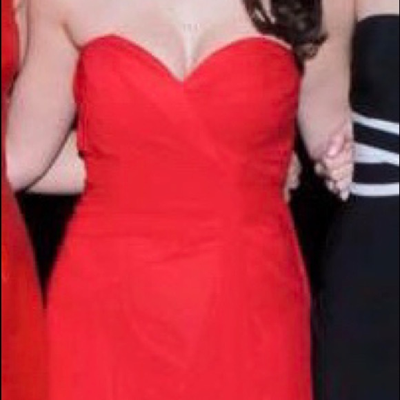 Red formal dress size 0-2 - Picture 1 of 3